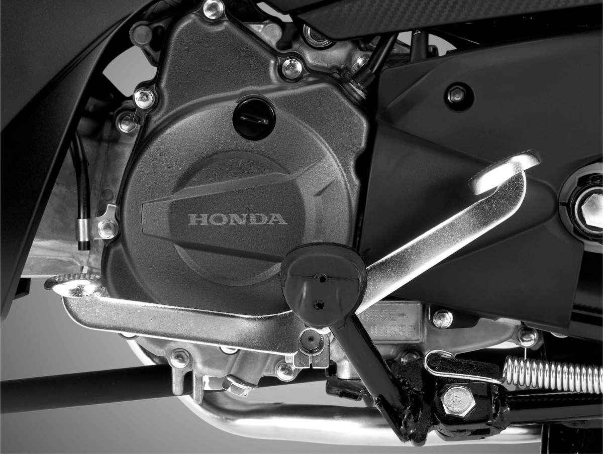 Động cơ 110cc giúp xe vận hành êm ái, mạnh mẽ.