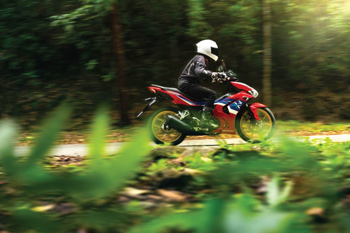 Honda Winner X sở hữu thiết kế thể thao ấn tượng.