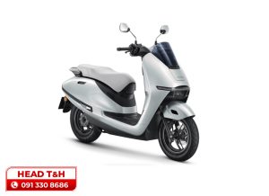 Honda UC3 bản tiêu chuẩn màu trắng ngọc trai
